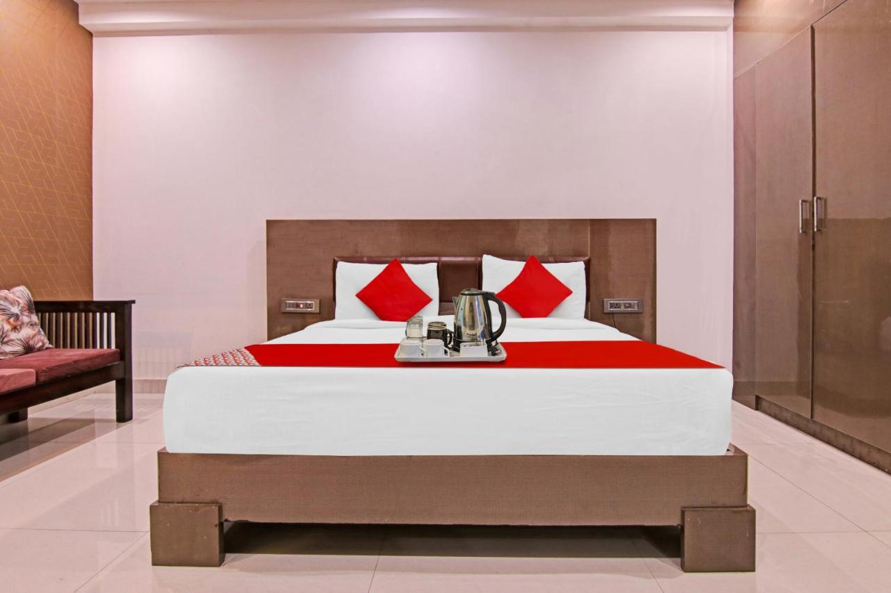 Hotel 19 West New Delhi Eksteriør billede