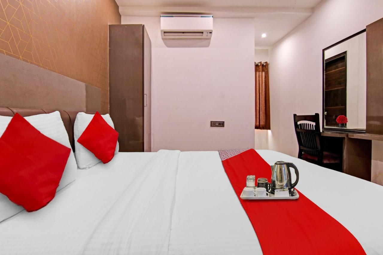Hotel 19 West New Delhi Eksteriør billede