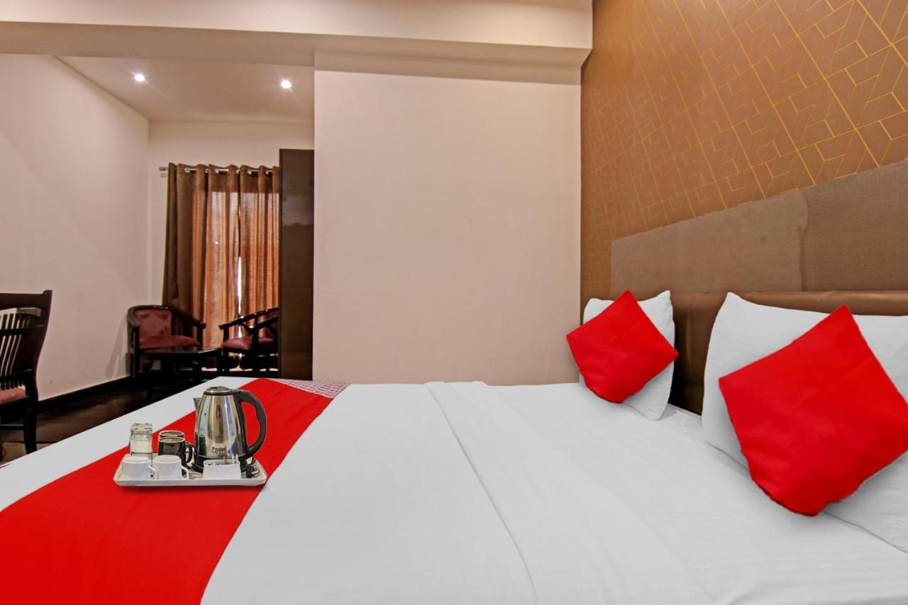 Hotel 19 West New Delhi Eksteriør billede