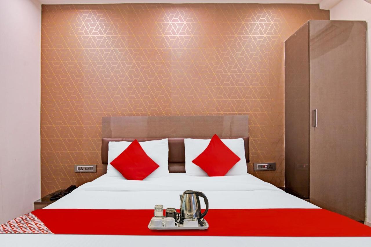 Hotel 19 West New Delhi Eksteriør billede