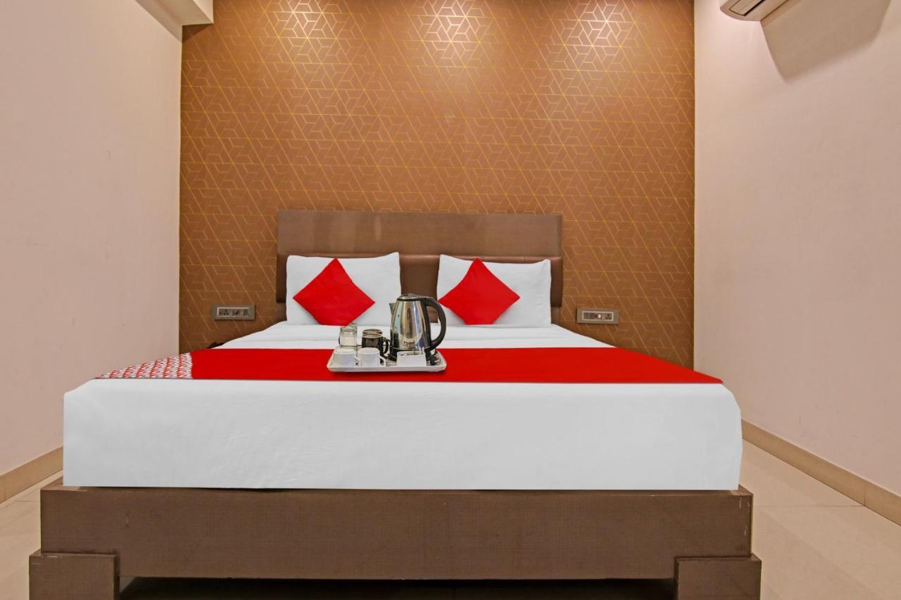 Hotel 19 West New Delhi Eksteriør billede