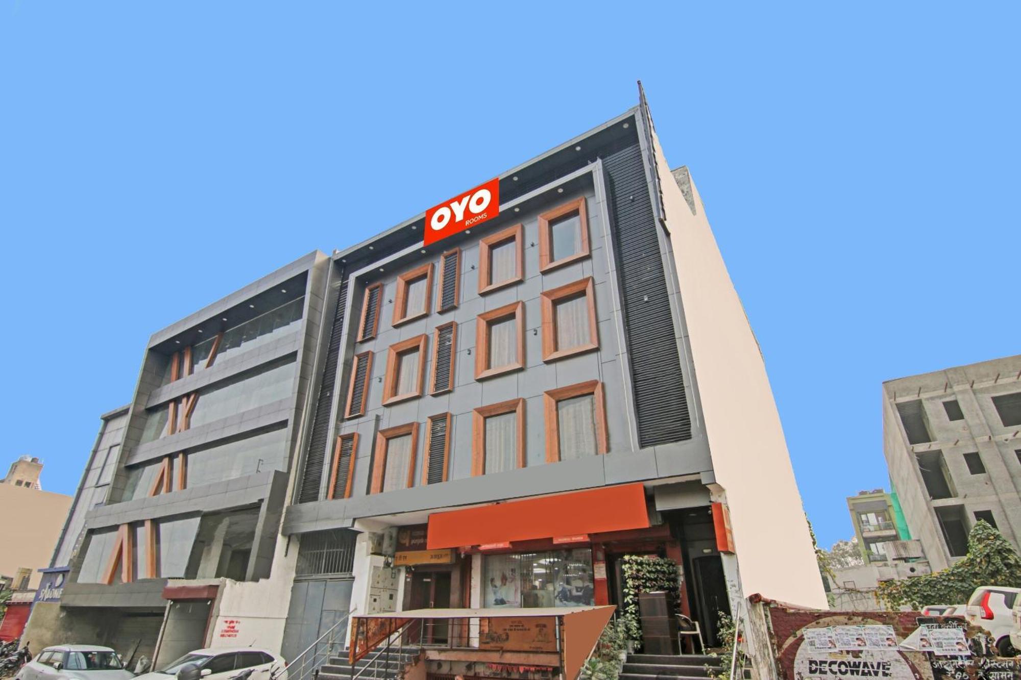 Hotel 19 West New Delhi Eksteriør billede